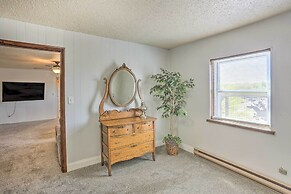 Peaceful Chadron Apartment in Historic Hotel!
