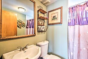 Pet-friendly Outing Getaway w/ Lake Access!