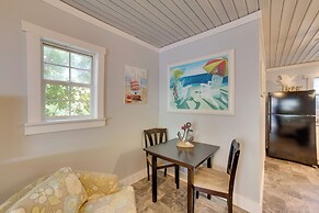 Ocean Isle Beach Studio w/ Patio - 1 Mi to Pier!