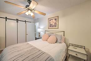 Quiet Home on Lake Hawkins w/ Kayaks + Dock!