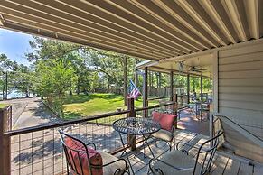 Quiet Home on Lake Hawkins w/ Kayaks + Dock!
