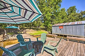 Quiet Home on Lake Hawkins w/ Kayaks + Dock!