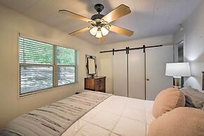 Quiet Home on Lake Hawkins w/ Kayaks + Dock!