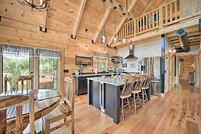 Luxe Log Cabin w/ Modern Finishes & Mtn Views