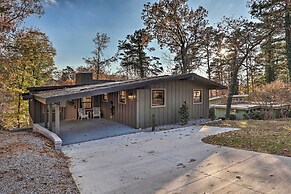 Renovated Bella Vista Retreat < 2 Mi to Golf!