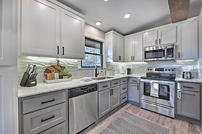 Renovated Bella Vista Retreat < 2 Mi to Golf!