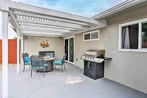 San Marcos Home w/ Patio & Grill - Walk to Lake!