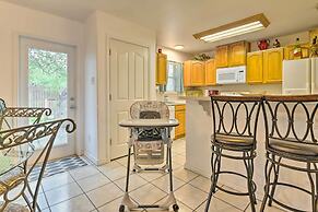 Pet-friendly Rockport Home ~ 4 Mi to Beach!