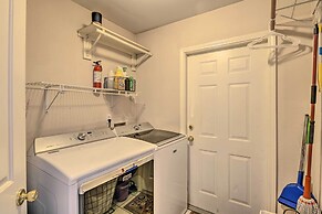 Pet-friendly Rockport Home ~ 4 Mi to Beach!