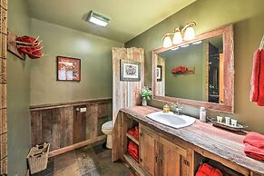 'loose Moose Lodge' - 31 Acres on Yaak River!