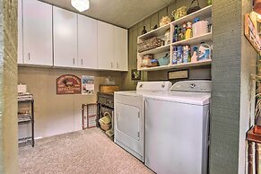 'sasquatch Inn' Retreat Near Fishing & Hunting!