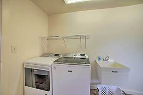 Near Boat Launch: Pet-friendly Grass Lake Getaway