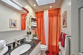 Quiet Commack Cottage w/ Pool, 8 Mi to Beach!