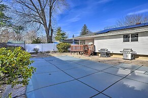 Quiet Commack Cottage w/ Pool, 8 Mi to Beach!