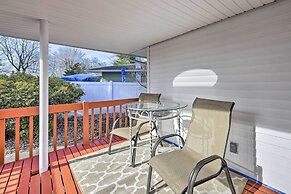 Quiet Commack Cottage w/ Pool, 8 Mi to Beach!