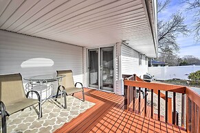Quiet Commack Cottage w/ Pool, 8 Mi to Beach!