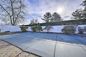 Quiet Commack Cottage w/ Pool, 8 Mi to Beach!