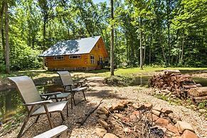 Lyndhurst Cabin on Farm w/ Pond & Stocked Stream!