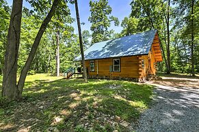 Lyndhurst Cabin on Farm w/ Pond & Stocked Stream!