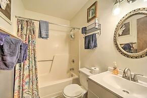 Smoky Mtn Hideaway: Screened Porch & Fire Pit