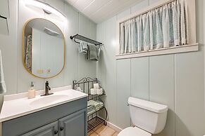 Sweet Birch' Bryson City Cottage w/ Views