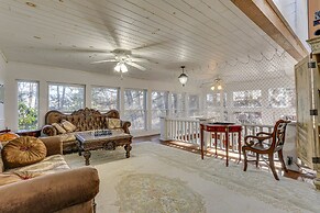 1 Mi to Lake Wallenpaupack: Spacious Poconos Villa