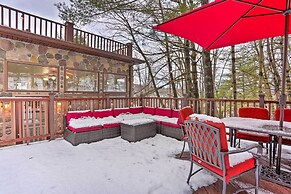 1 Mi to Lake Wallenpaupack: Spacious Poconos Villa