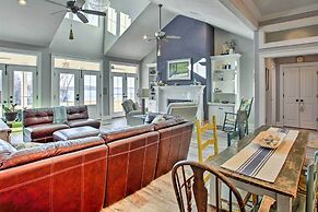 Spacious Kingston Home on Lake Texoma!