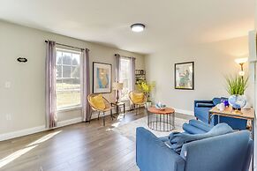 Hot Tub & Fire Pit: Family Home in Tobyhanna