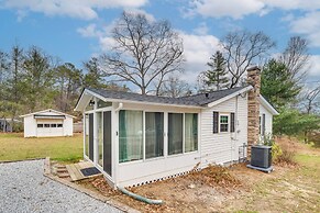 Radiant Arden Home - 10 Mi to Biltmore!