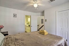 Spacious Houston Getaway ~ 23 Mi to Downtown!