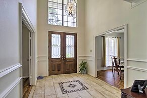 Spacious Houston Getaway ~ 23 Mi to Downtown!