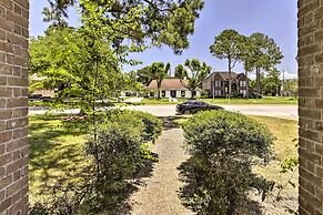 Spacious Houston Getaway ~ 23 Mi to Downtown!
