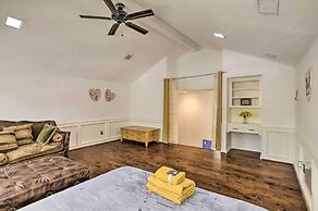 Spacious Houston Getaway ~ 23 Mi to Downtown!