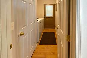 Private 2-acre Retreat w/ MTN Views, Walk to River