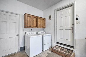 Pet-friendly PNW Home, 1 Mi to Rockaway Beach