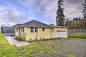 Updated Port Orchard Home, Walk to Waterfront