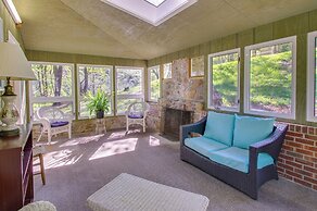 Shenandoah National Park: Cabin w/ Patio!