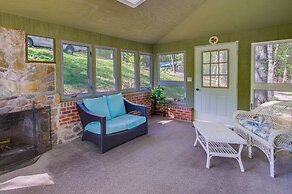 Shenandoah National Park: Cabin w/ Patio!