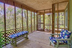 Shenandoah National Park: Cabin w/ Patio!