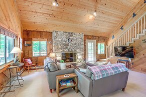 Mars Hill Cabin w/ Pool Table ~ 2 Mi to Wolf Ridge
