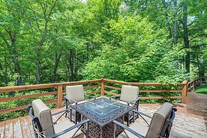 Mars Hill Cabin w/ Pool Table ~ 2 Mi to Wolf Ridge