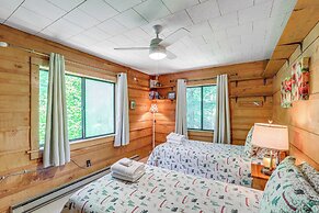 Mars Hill Cabin w/ Pool Table ~ 2 Mi to Wolf Ridge