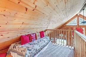 Mars Hill Cabin w/ Pool Table ~ 2 Mi to Wolf Ridge