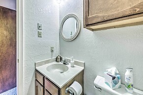 Rustic Ruidoso Retreat Near Shops & Mountains!