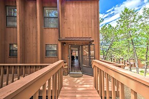 Rustic Ruidoso Retreat Near Shops & Mountains!