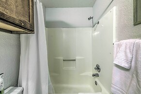 Rustic Ruidoso Retreat Near Shops & Mountains!