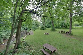 Tranquil Creekside Cabin in Dutch Country!