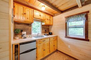 Tranquil Creekside Cabin in Dutch Country!