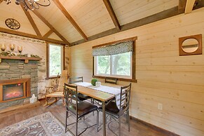 Tranquil Creekside Cabin in Dutch Country!